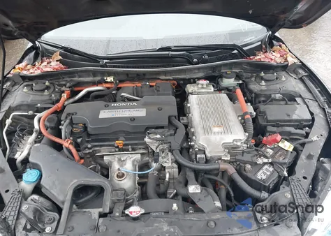 2015 Honda Accord Hybrid Touring from USA, damaged, VIN 1HGCR6F71FA007327